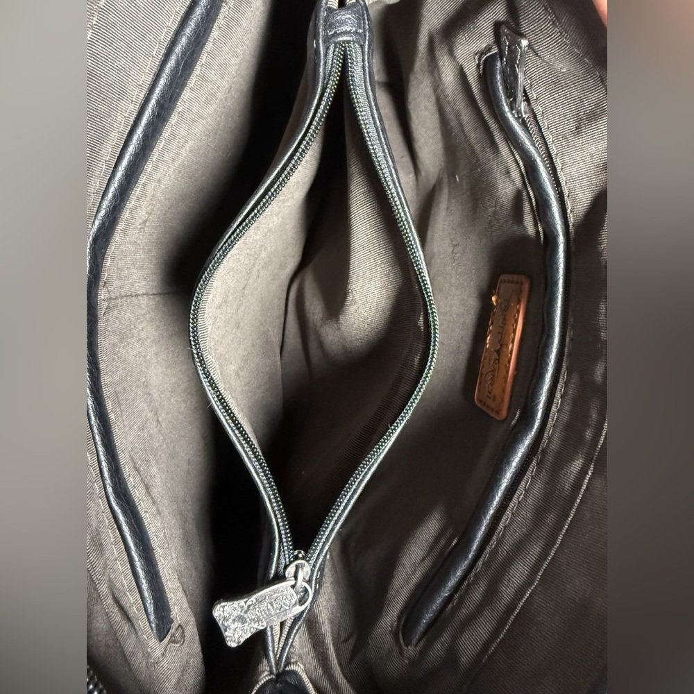 NWOT Trinity Ranch - Floral Tooled Concho Handbag with Crossbody Strap 🌅🌵 - Picture 10 of 14